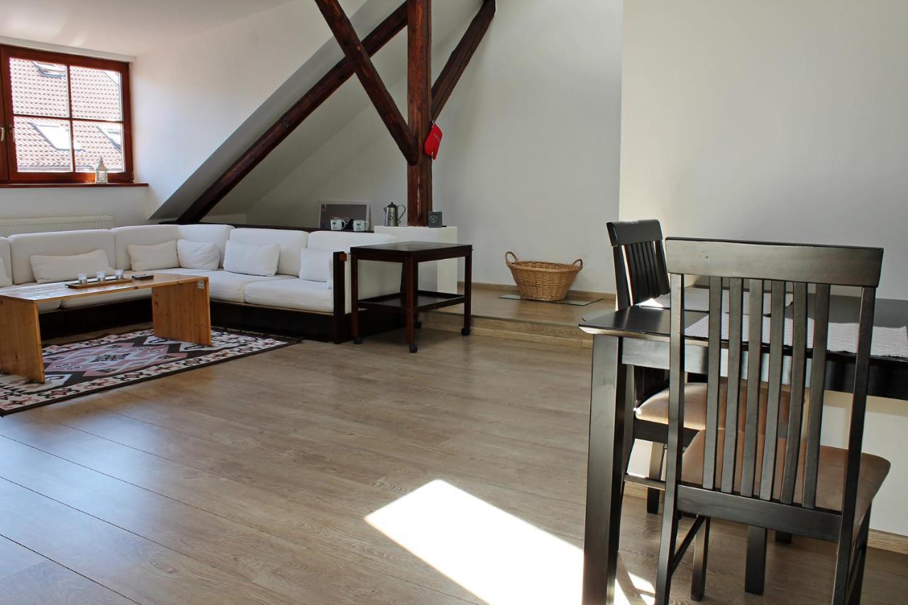 Attic With Parking, Near The Center Of Cb - 110M2 Διαμέρισμα Τσέσκε Μπουντεγιόβιτσε Εξωτερικό φωτογραφία